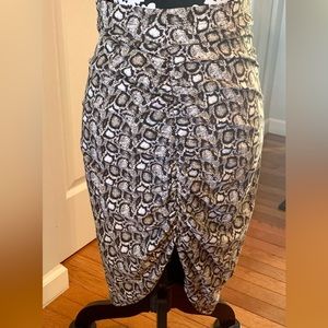 Good American Skirt Size 3 Large Snake Print Ruched Front MIDI. Stretch